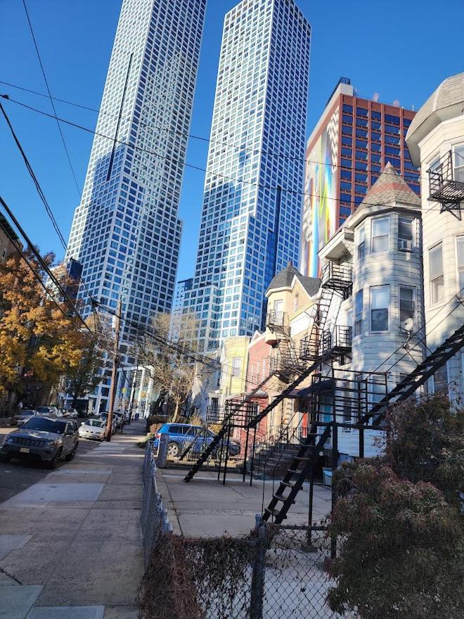Magnolia Stay Near New York City ジャージーシティ エクステリア 写真